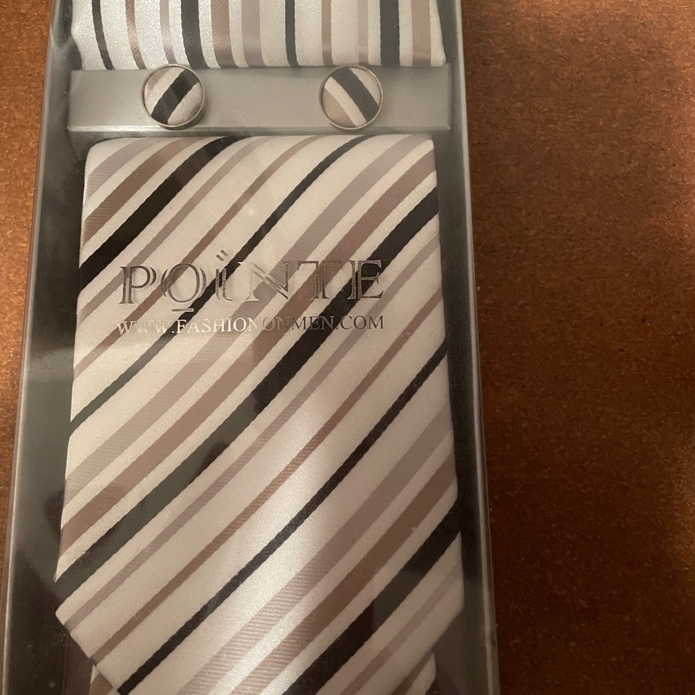 Neck Tie / Handkerchief/ Cufflink 4 Pc Boxed Set